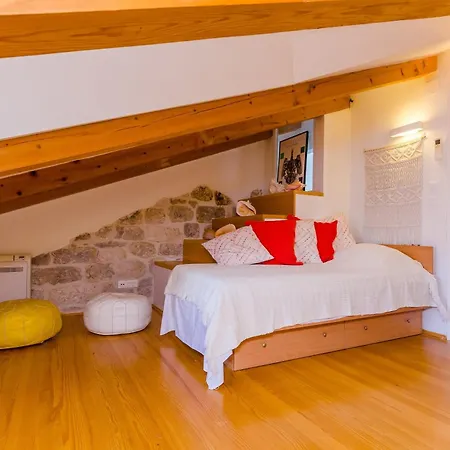 Old Town Art House Apartament *