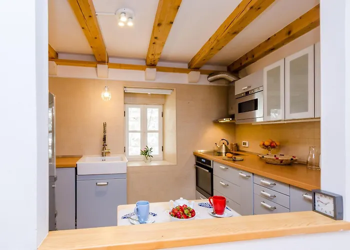 Old Town Art House Apartment Dubrovnik